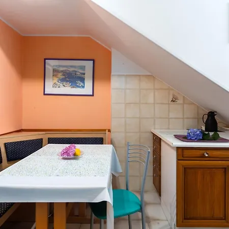 Apartmetns Latice