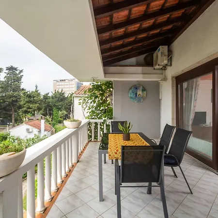 Apartmetns Latice Guest house